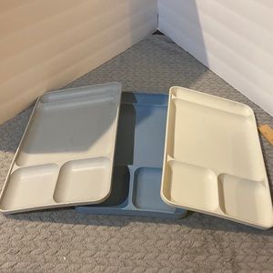 Tupperware Divided Meal Dinner Camping Trays Set of 4 #1535